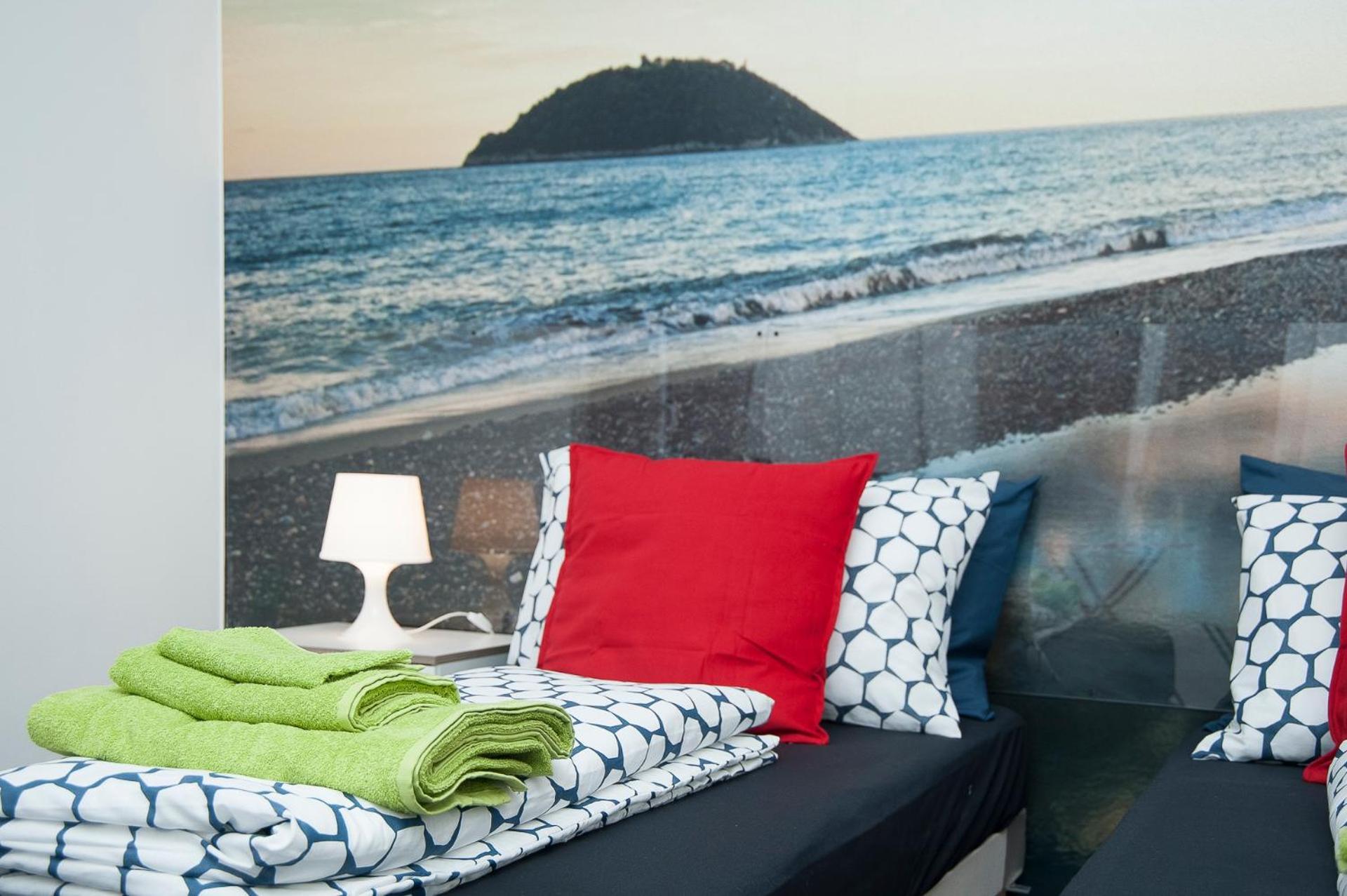 Le Torri Riviera Holiday Альбенга Экстерьер фото